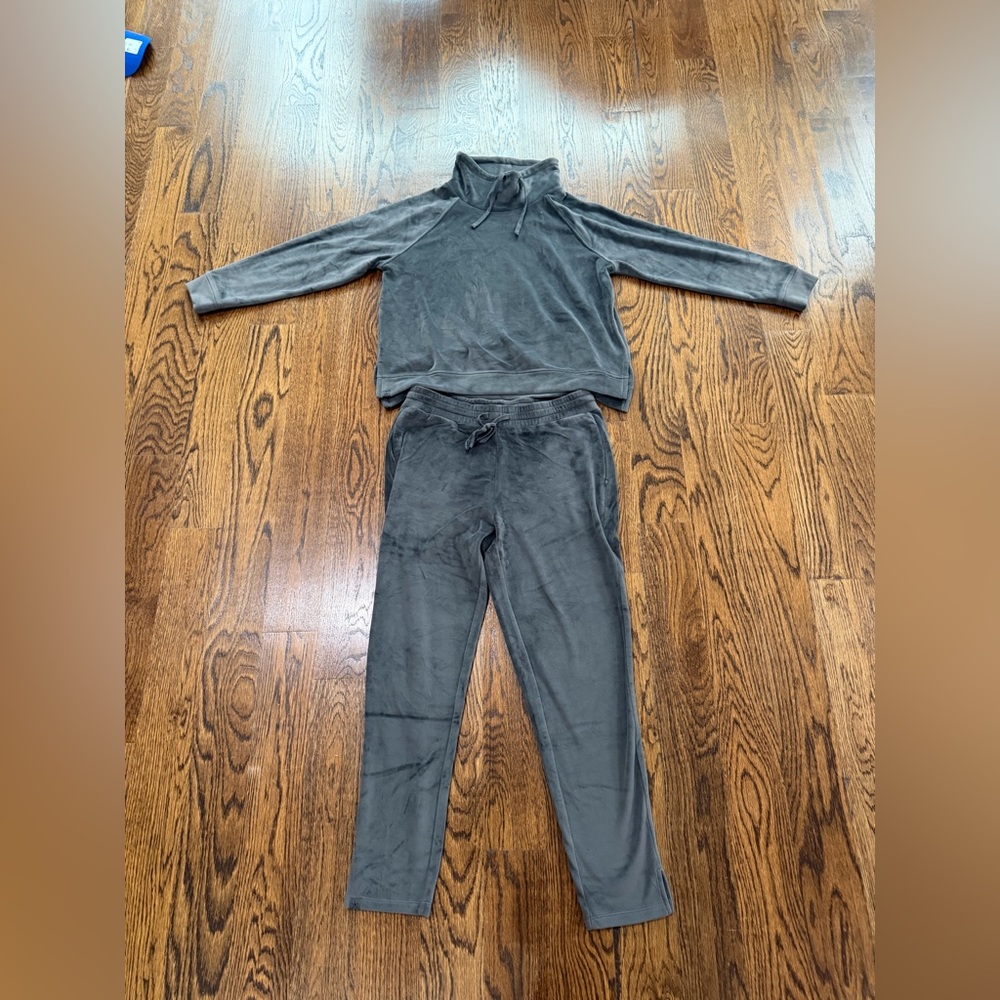 Barefoot Dreams Gray Cozy Velour Pantsuit